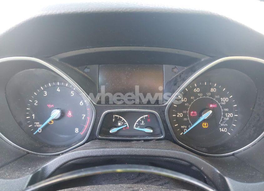 Photo 7 of 2015 Ford Focus SE (VIN 1FADP3K26FL317419)