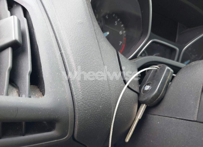 Photo 11 of 2015 Ford Focus SE (VIN 1FADP3K26FL328517)