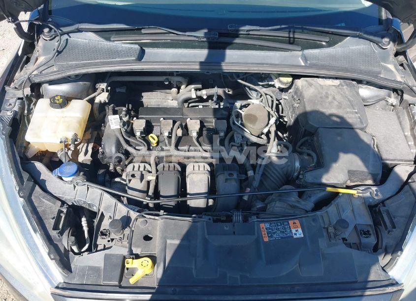 Photo 10 of 2015 Ford Focus SE (VIN 1FADP3K26FL347469)