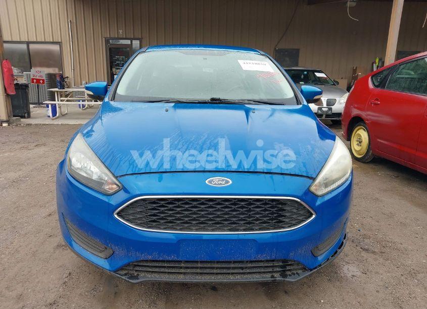 Photo 6 of 2015 Ford Focus SE (VIN 1FADP3K26FL354051)