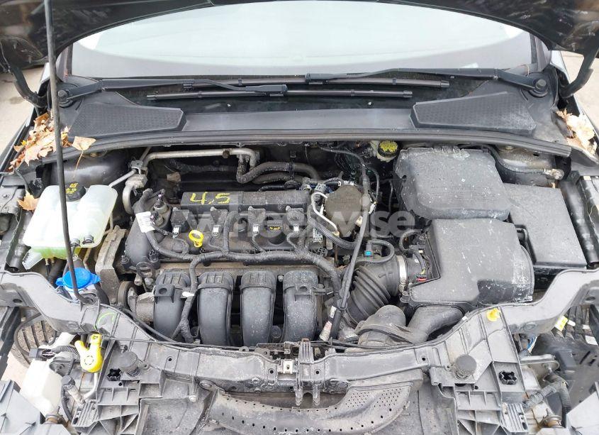 Photo 10 of 2015 Ford Focus SE (VIN 1FADP3K26FL373411)