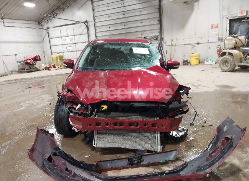 Photo 12 of 2016 Ford Focus SE (VIN 1FADP3K26GL220335)