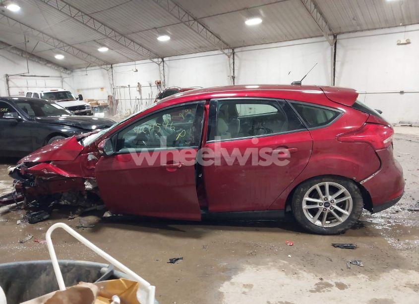 Photo 14 of 2016 Ford Focus SE (VIN 1FADP3K26GL220335)