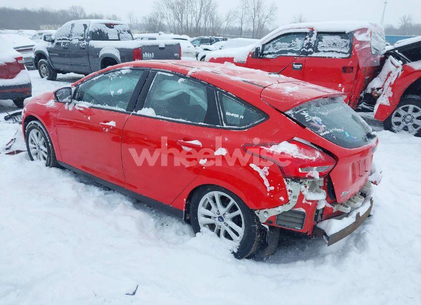 Photo 3 of 2016 Ford Focus SE (VIN 1FADP3K26GL276694)