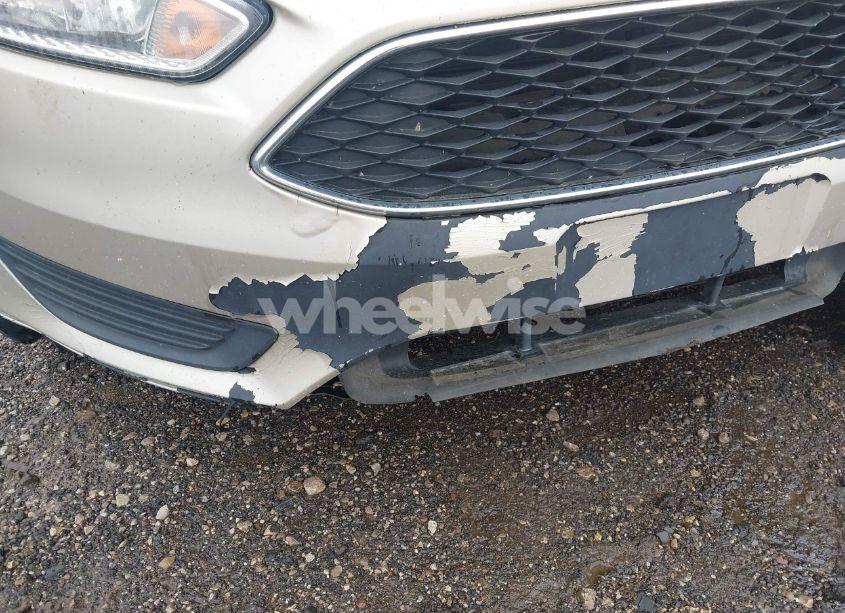 Photo 6 of 2017 Ford Focus SE (VIN 1FADP3K26HL204069)