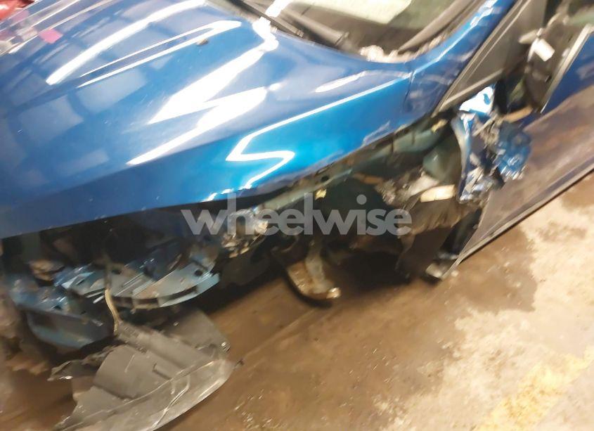 Photo 6 of 2018 Ford Focus SE (VIN 1FADP3K26JL208094)