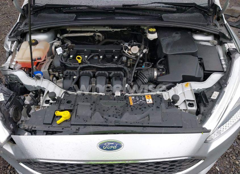 Photo 10 of 2018 Ford Focus SE (VIN 1FADP3K26JL215546)