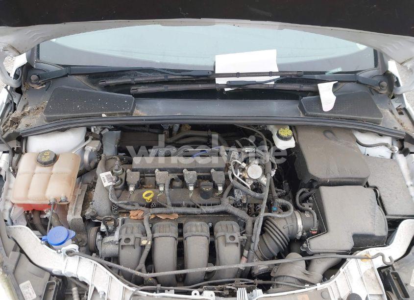 Photo 10 of 2018 Ford Focus SE (VIN 1FADP3K26JL221119)