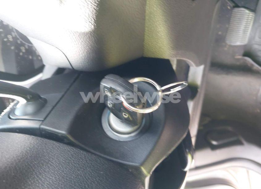 Photo 11 of 2018 Ford Focus SE (VIN 1FADP3K26JL300466)