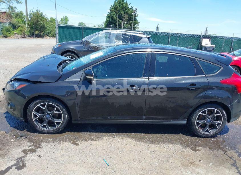 Photo 15 of 2013 Ford Focus SE (VIN 1FADP3K27DL104153)