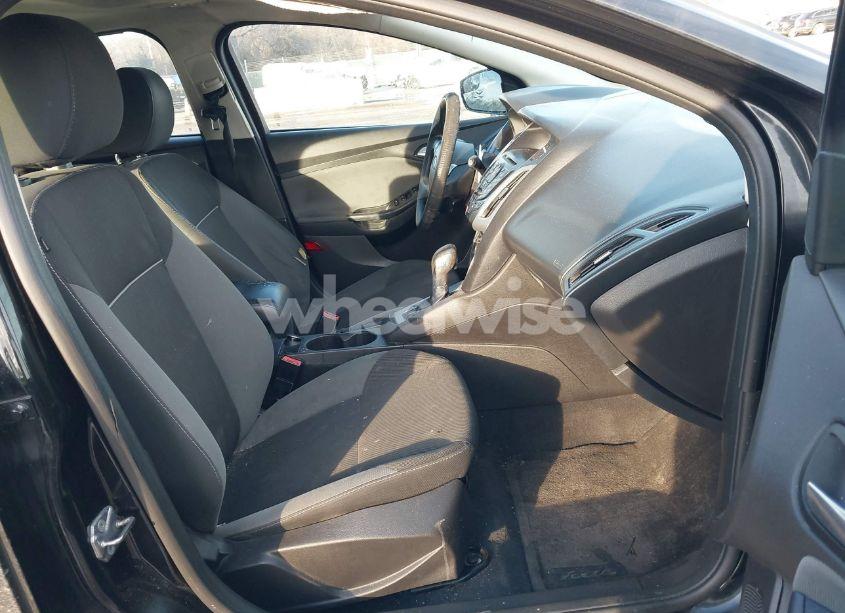 Photo 5 of 2013 Ford Focus SE (VIN 1FADP3K27DL148735)