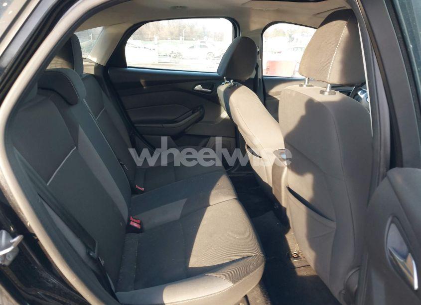 Photo 8 of 2013 Ford Focus SE (VIN 1FADP3K27DL148735)