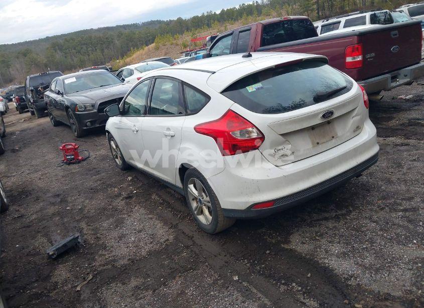 Photo 3 of 2013 Ford Focus SE (VIN 1FADP3K27DL214300)