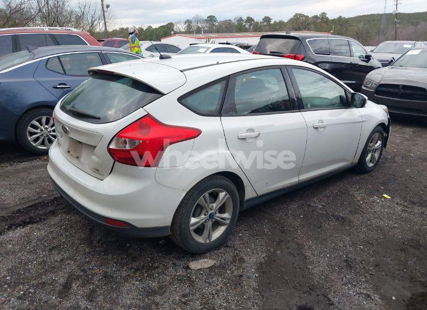 Photo 4 of 2013 Ford Focus SE (VIN 1FADP3K27DL214300)