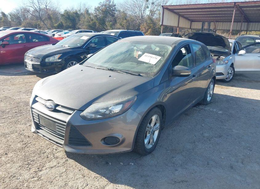 Photo 2 of 2013 Ford Focus SE (VIN 1FADP3K27DL237804)