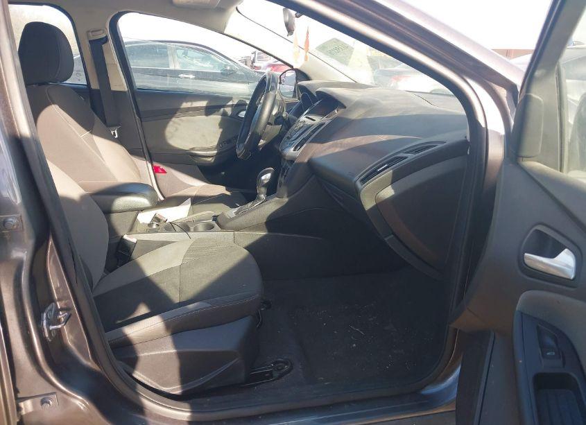 Photo 5 of 2013 Ford Focus SE (VIN 1FADP3K27DL237804)