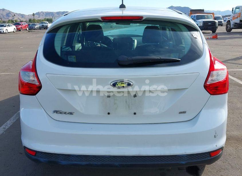 Photo 17 of 2013 Ford Focus SE (VIN 1FADP3K27DL277770)