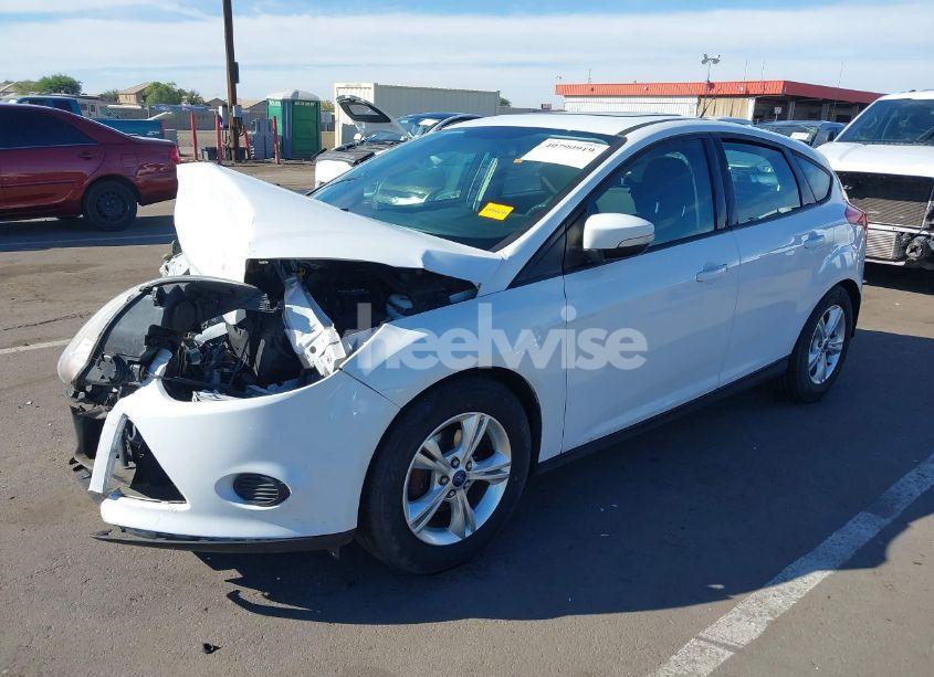 Photo 2 of 2013 Ford Focus SE (VIN 1FADP3K27DL277770)