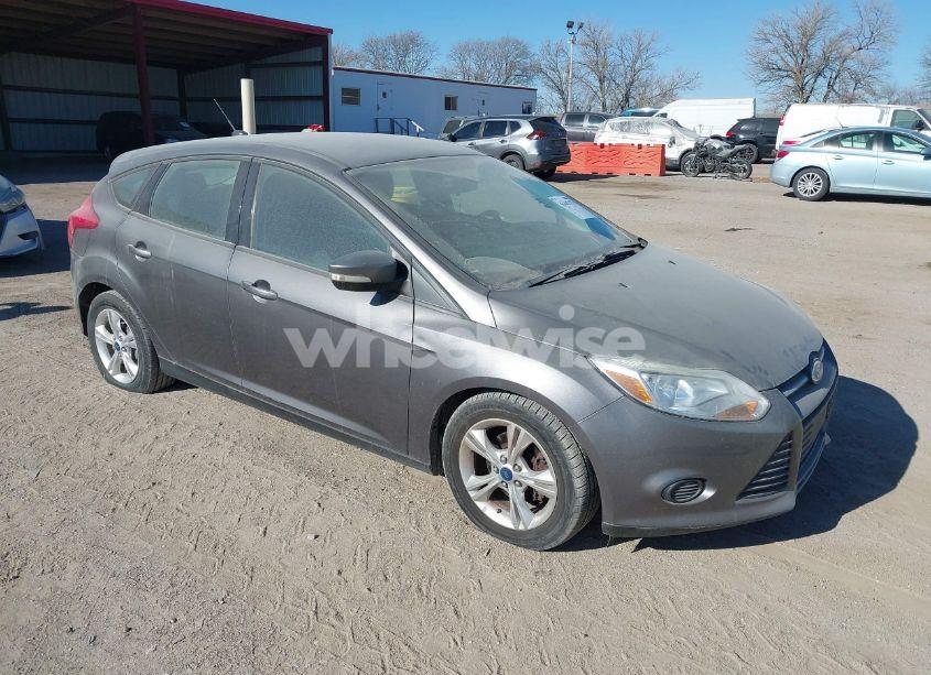 2013 Ford Focus SE (VIN 1FADP3K27DL284248) main photo