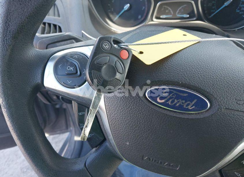 Photo 11 of 2013 Ford Focus SE (VIN 1FADP3K27DL284248)