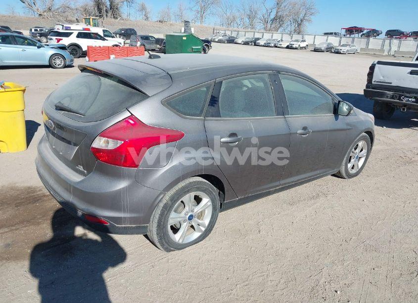 Photo 4 of 2013 Ford Focus SE (VIN 1FADP3K27DL284248)