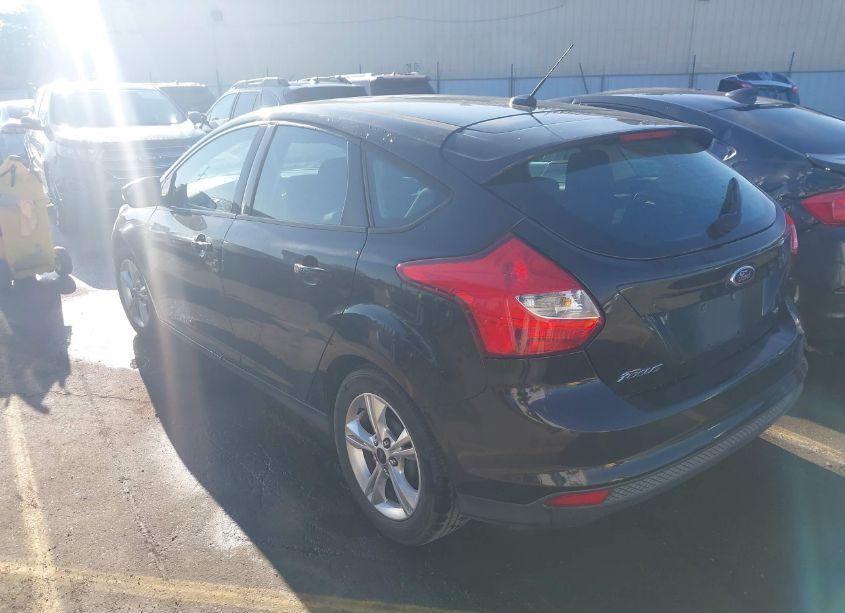Photo 3 of 2013 Ford Focus SE (VIN 1FADP3K27DL297338)