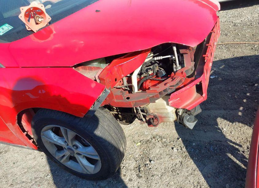 Photo 14 of 2013 Ford Focus SE (VIN 1FADP3K27DL338616)