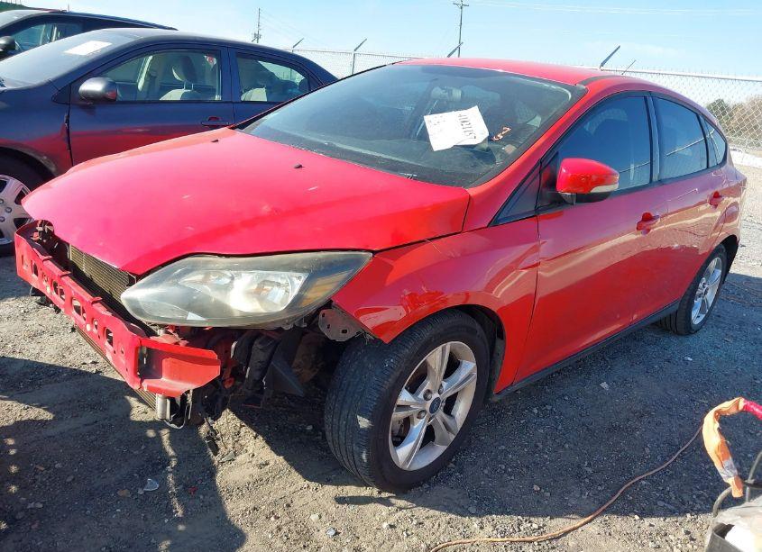 Photo 2 of 2013 Ford Focus SE (VIN 1FADP3K27DL338616)