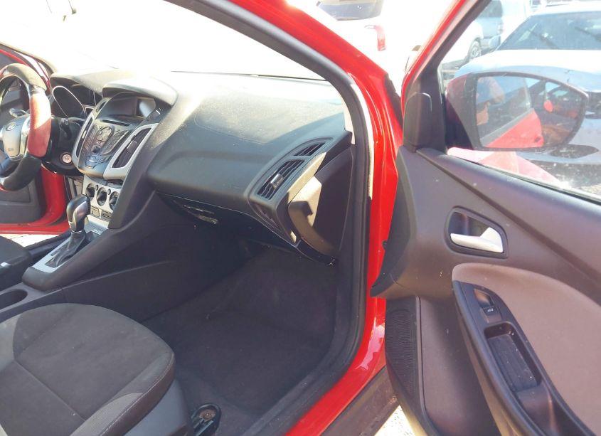 Photo 5 of 2013 Ford Focus SE (VIN 1FADP3K27DL338616)