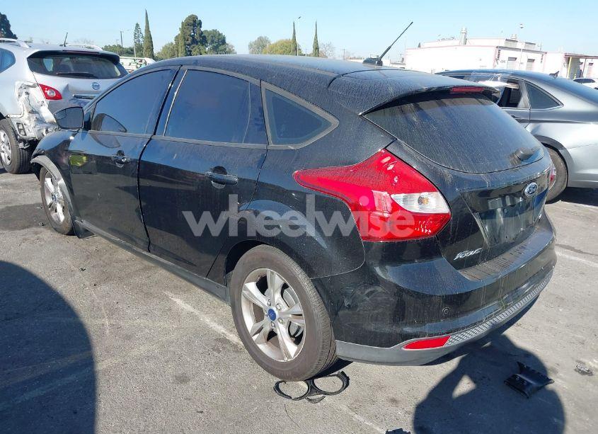 Photo 3 of 2013 Ford Focus SE (VIN 1FADP3K27DL353004)