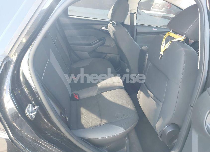 Photo 8 of 2013 Ford Focus SE (VIN 1FADP3K27DL353004)