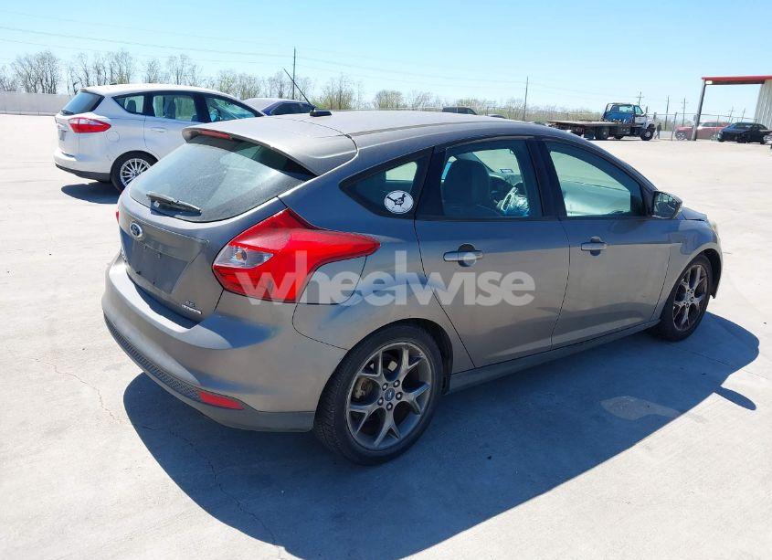 Photo 4 of 2013 Ford Focus SE (VIN 1FADP3K27DL354556)