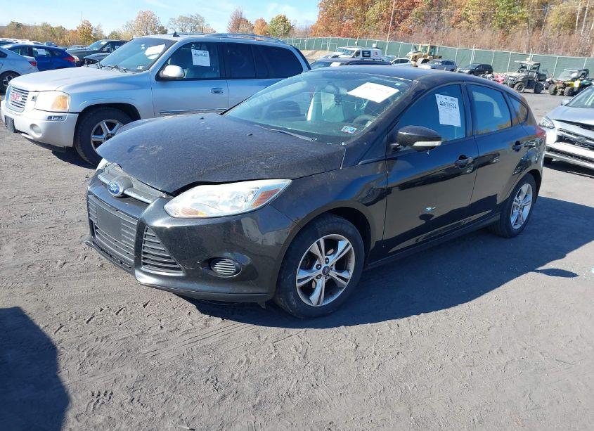 Photo 2 of 2013 Ford Focus SE (VIN 1FADP3K27DL362852)