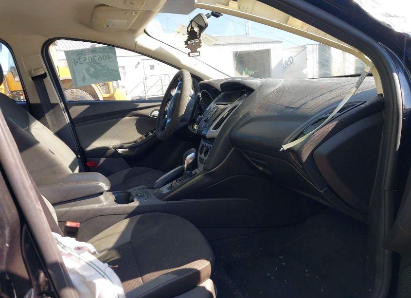 Photo 5 of 2013 Ford Focus SE (VIN 1FADP3K27DL362852)