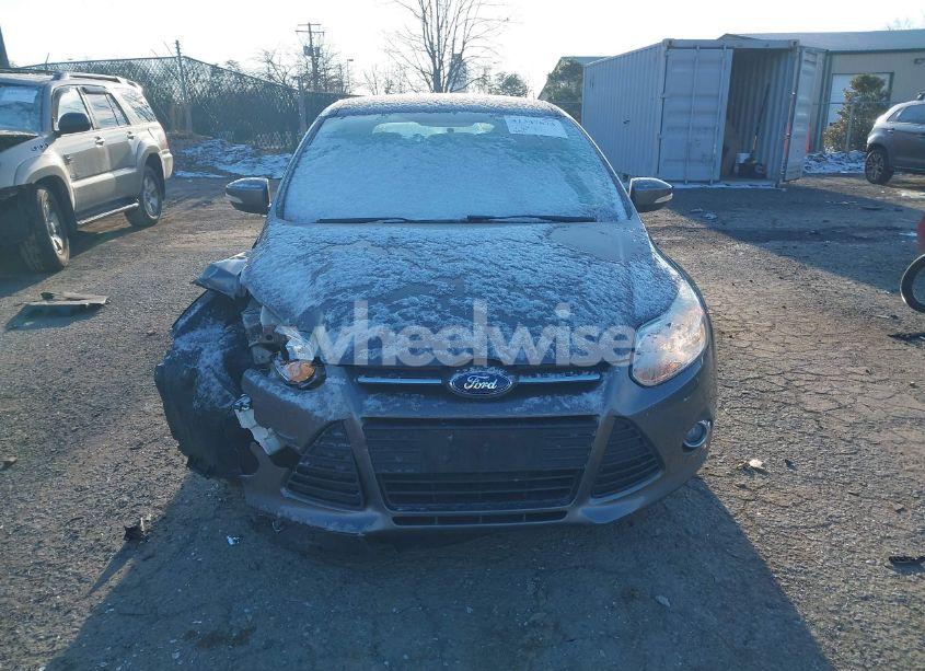 Photo 12 of 2013 Ford Focus SE (VIN 1FADP3K27DL383569)