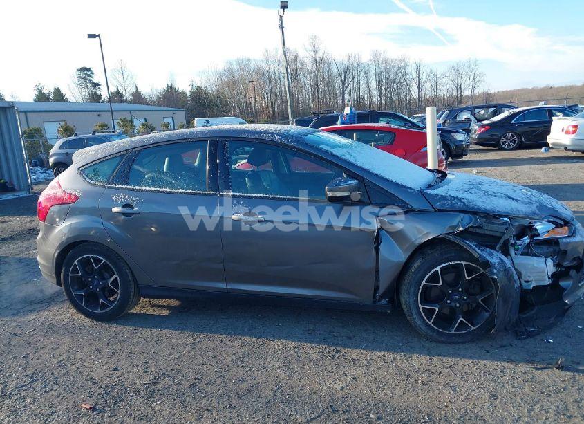 Photo 13 of 2013 Ford Focus SE (VIN 1FADP3K27DL383569)
