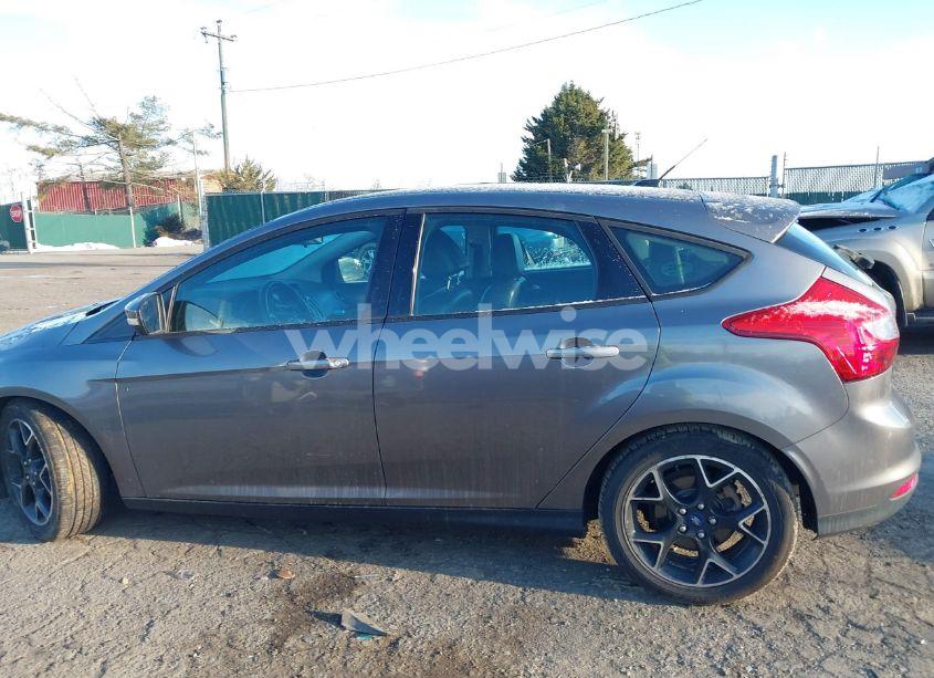 Photo 14 of 2013 Ford Focus SE (VIN 1FADP3K27DL383569)