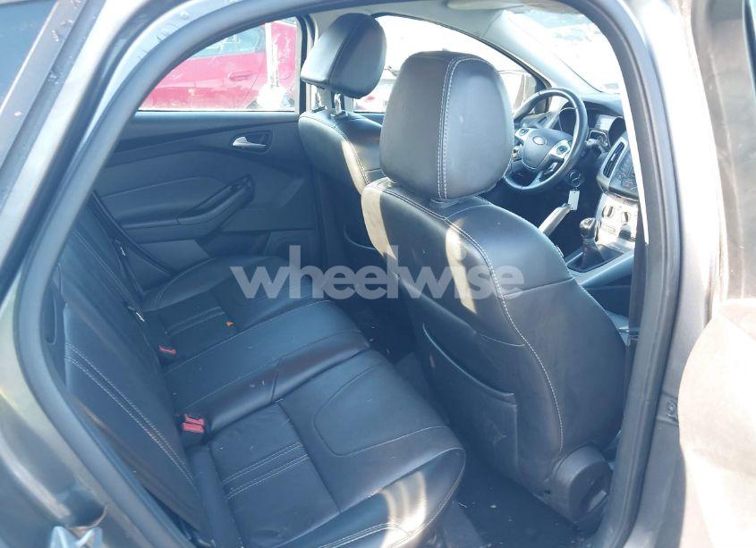 Photo 8 of 2013 Ford Focus SE (VIN 1FADP3K27DL383569)