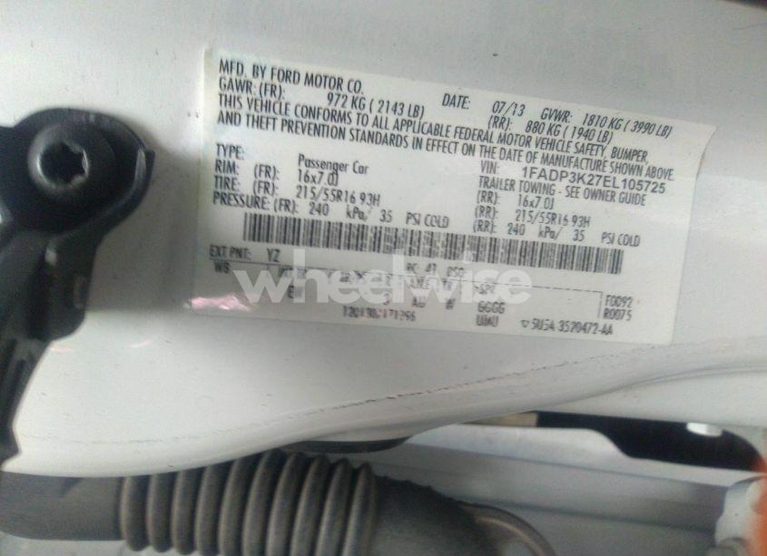 Photo 9 of 2014 Ford Focus SE (VIN 1FADP3K27EL105725)