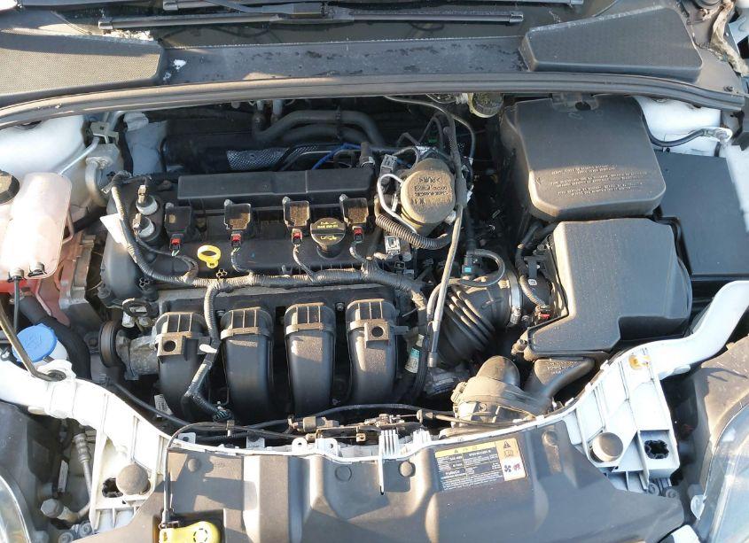 Photo 10 of 2014 Ford Focus SE (VIN 1FADP3K27EL106714)