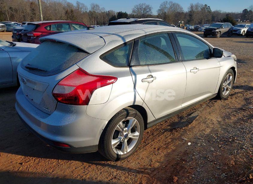 Photo 4 of 2014 Ford Focus SE (VIN 1FADP3K27EL203217)