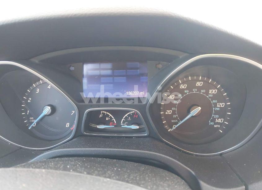 Photo 7 of 2014 Ford Focus SE (VIN 1FADP3K27EL203217)