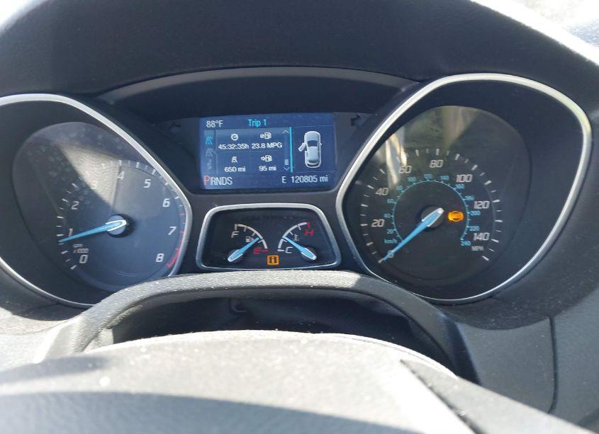 Photo 7 of 2014 Ford Focus SE (VIN 1FADP3K27EL263305)