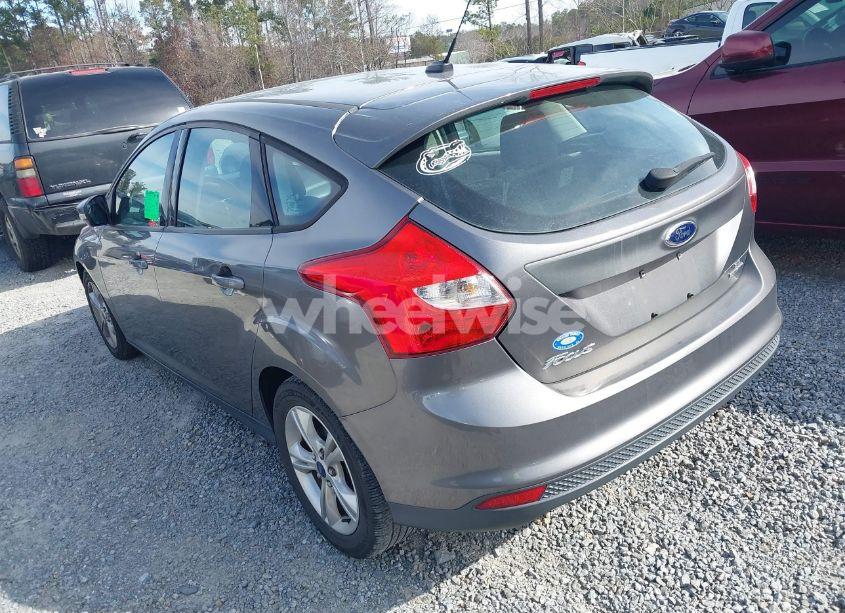 Photo 3 of 2014 Ford Focus SE (VIN 1FADP3K27EL291637)