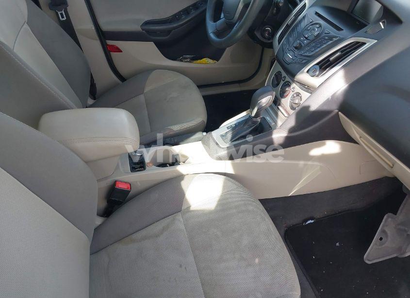 Photo 5 of 2014 Ford Focus SE (VIN 1FADP3K27EL291637)