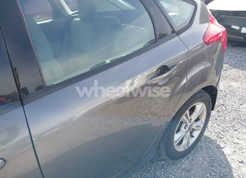 Photo 6 of 2014 Ford Focus SE (VIN 1FADP3K27EL291637)