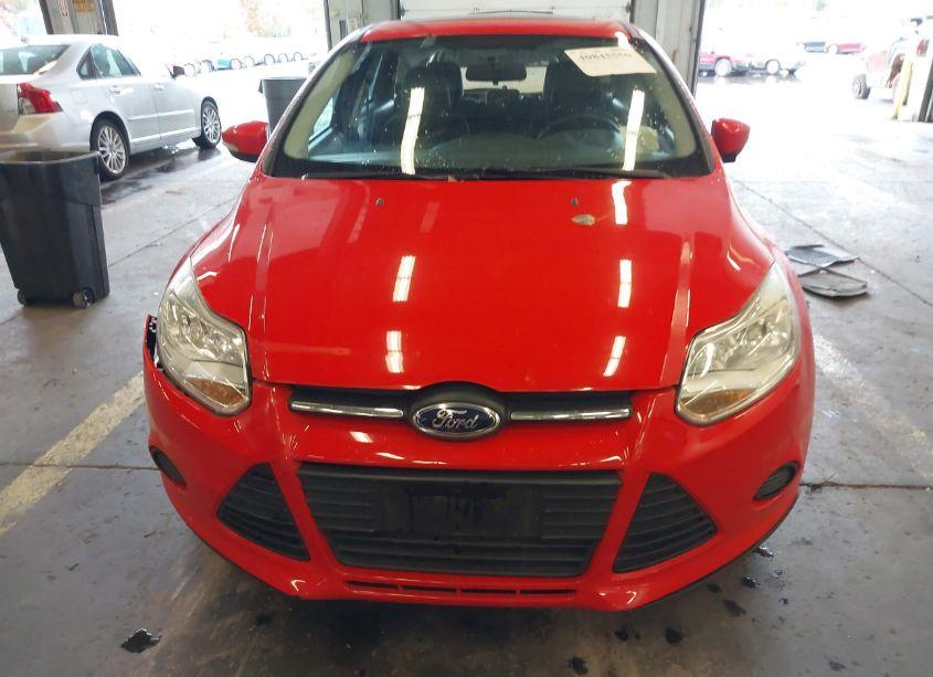 Photo 12 of 2014 Ford Focus SE (VIN 1FADP3K27EL317573)