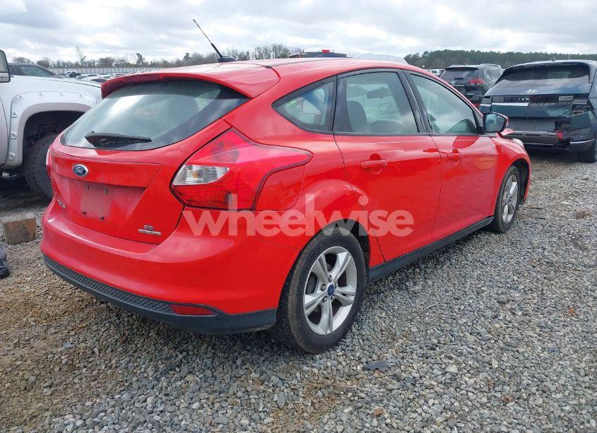 Photo 4 of 2014 Ford Focus SE (VIN 1FADP3K27EL378518)
