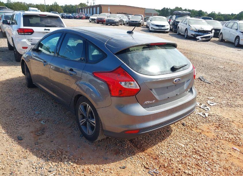 Photo 3 of 2014 Ford Focus SE (VIN 1FADP3K27EL387199)