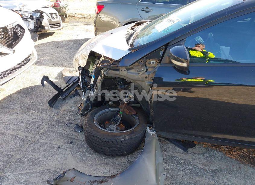 Photo 13 of 2014 Ford Focus SE (VIN 1FADP3K27EL416670)